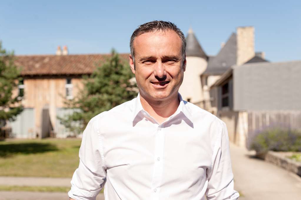 Domaine Du Normandoux, The Originals Relais Hotel Terce Bagian luar foto