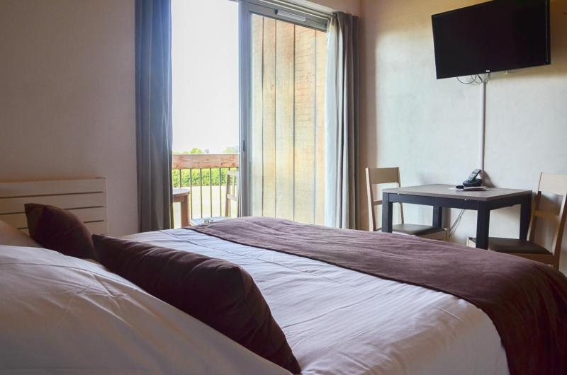 Domaine Du Normandoux, The Originals Relais Hotel Terce Bagian luar foto